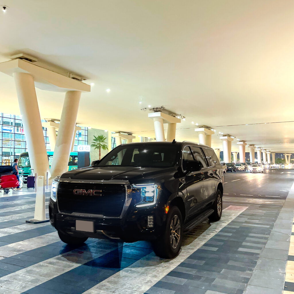 Empire Limousine : Airport Transfer, Chauffuer service and Event Transportation in Bahrain