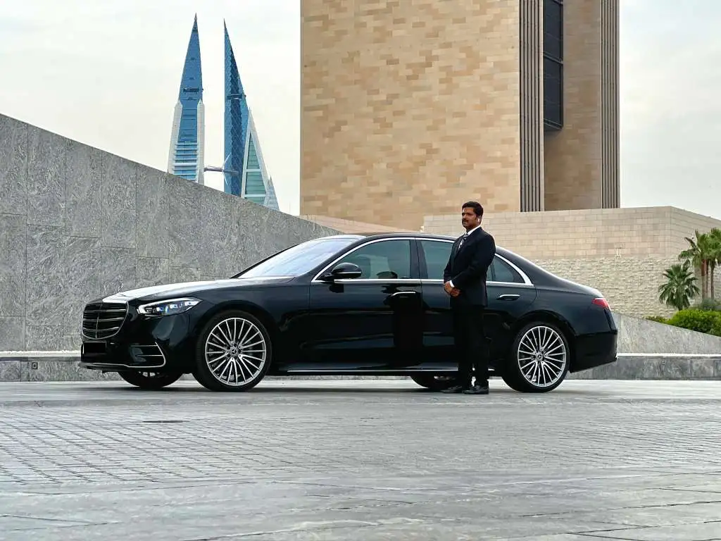 You are currently viewing Luxury in Motion: Unveiling the Pinnacle of Chauffeur Service